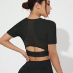 Crop Top Deportivo Transpirable Con Malla - Negro Ref. 2210