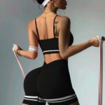 Conjunto Deportivo Crop Top Short Push Up - Negro Ref. 5330