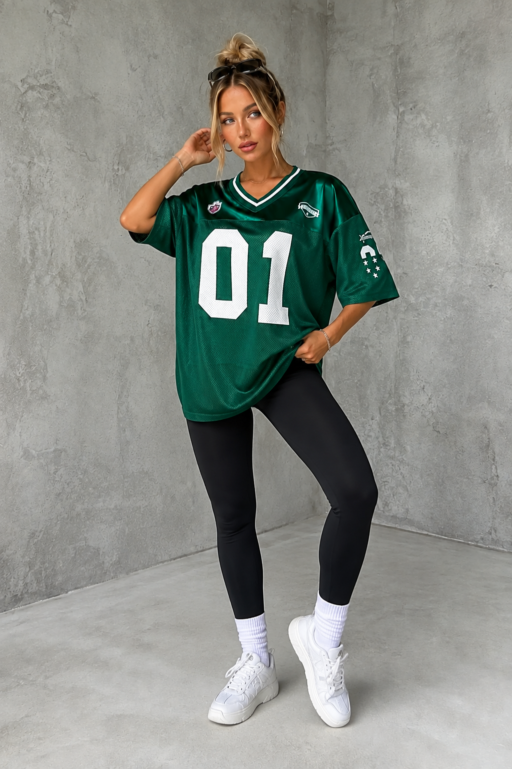 ChatGPT Image 8 ago 2026, 01_30_58 p.m. Camiseta Oversize Deportiva En Malla Estampada – Verde Ref. 2405 - Imagen 1