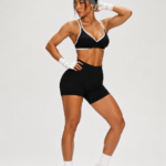 Conjunto Deportivo Crop Top Short Push Up - Negro Ref. 5470